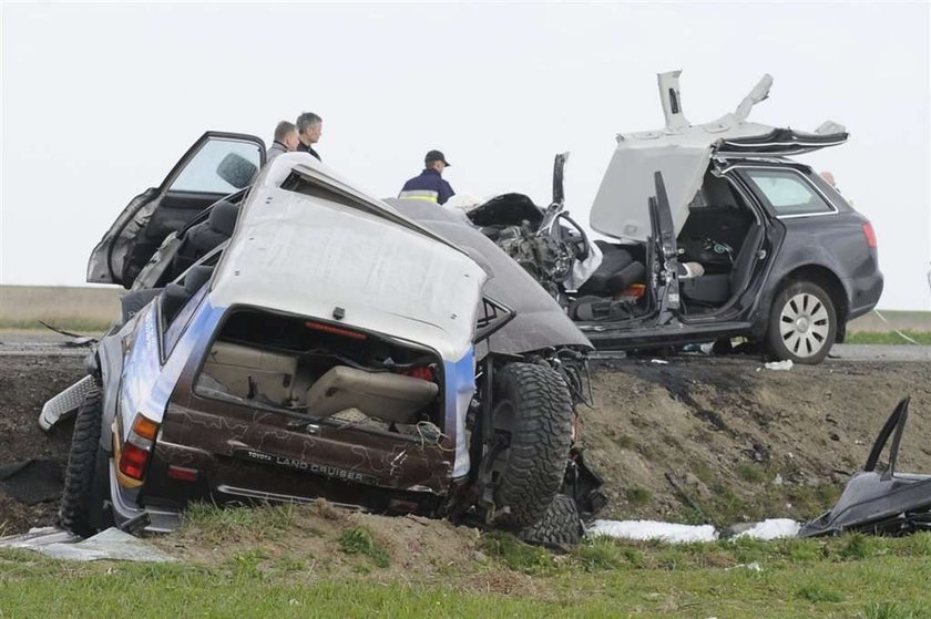 Tragiczny wypadek. Zginęły 4 osoby