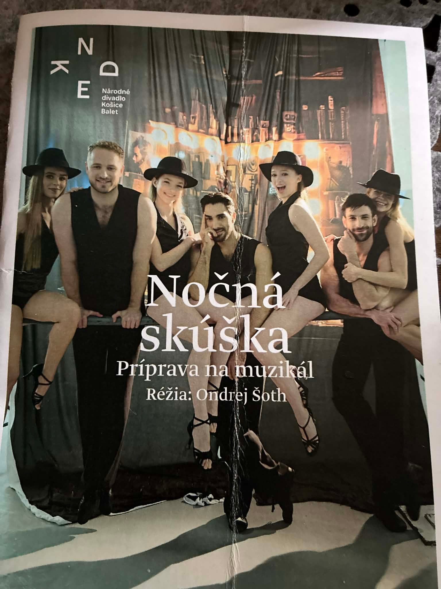 Elena Podzámska v hre Nočná skúška účinkuje v košickom národnom divadle. 