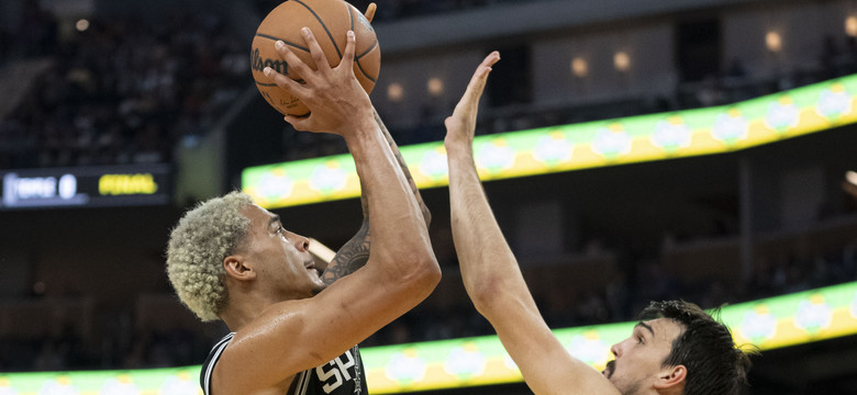 14 punktów Sochana, pierwsze zwycięstwo San Antonio Spurs [WIDEO]