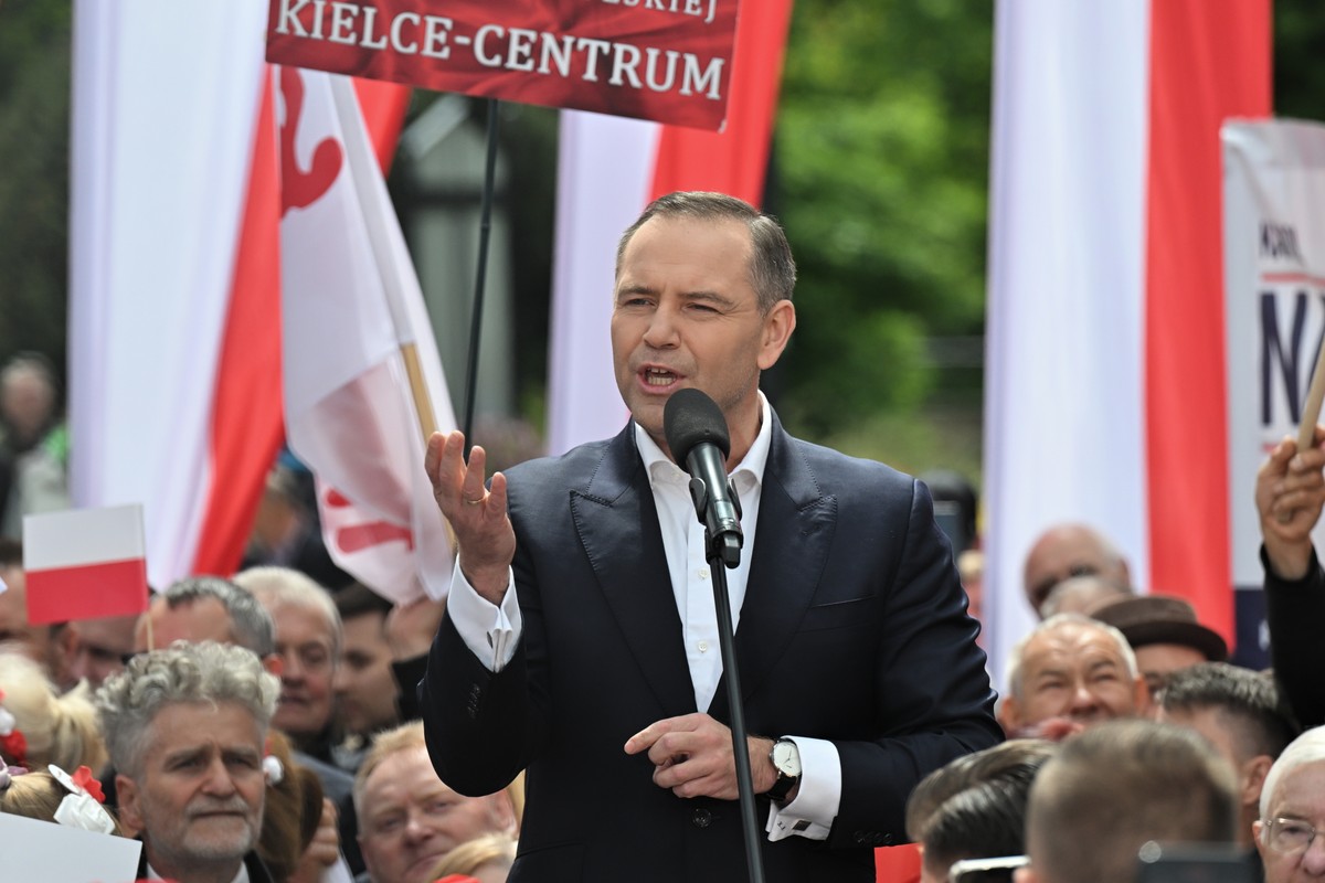 Kwiatkowski o debacie w TVP: Nawrocki będzie musiał odpowiedzieć na pytania o mieszkanie