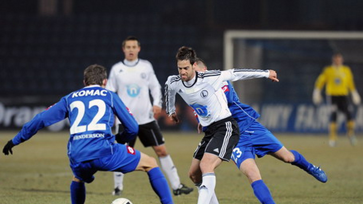 Ruch Chorzów zremisował z Legią Warszawa 1:1 (1:0) w pierwszym spotkaniu ćwierćfinału Pucharu Polski.