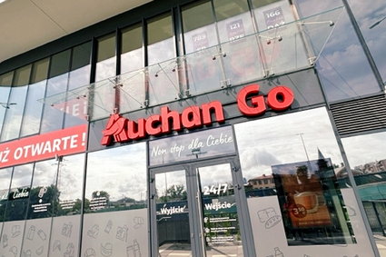 W tym sklepie z logo "Auchan" zrobisz zakupy w niedziele i święta. Polska jest pierwsza