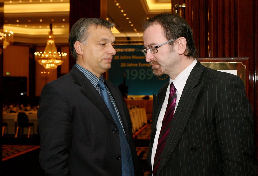 Europoseł i bliski człowiek Viktora Orbana przyłapany ...