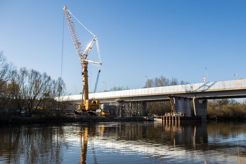 Budowa mostu Lecha