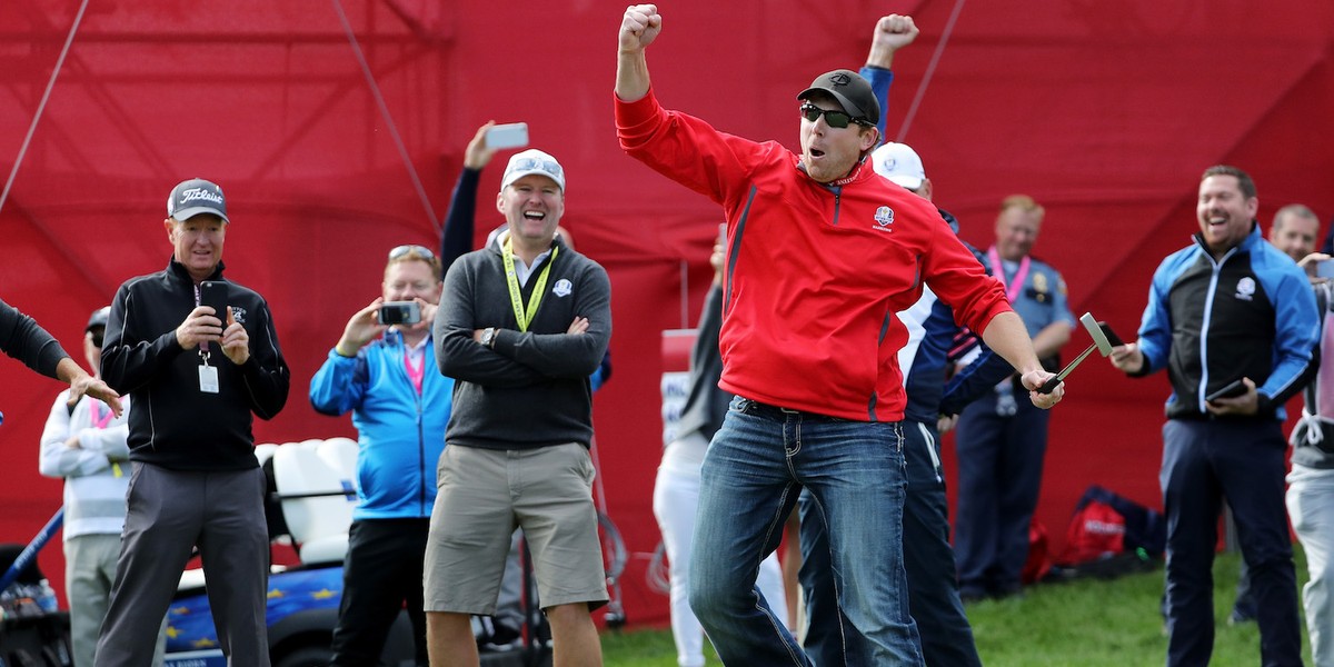 A Ryder Cup fan who heckled Rory McIlroy for missing a putt came out and hit the same shot to win $100