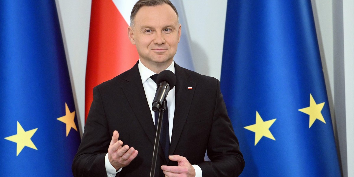 Według RMF prezydent Duda powierzy misję tworzenia rządu Mateuszowi Morawieckiemu.