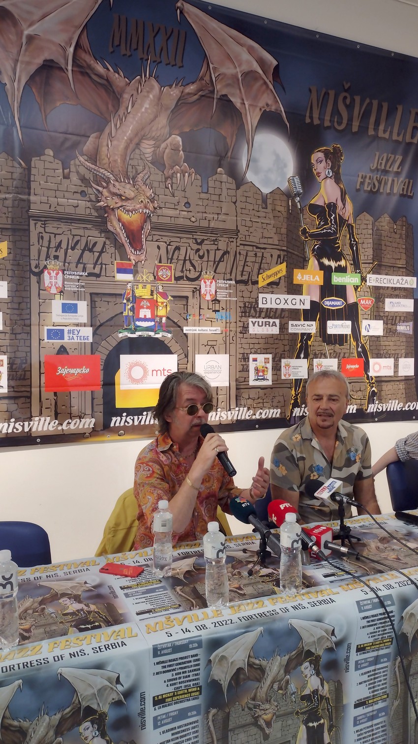 Robert Pešut Manjifiko na Nišvilu