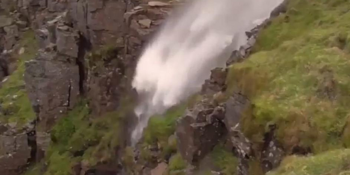 Wodospad, który płynie do góry