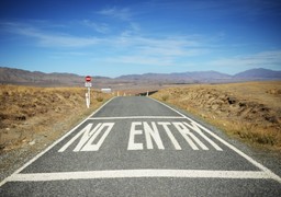 Kierowcy to zło? W miastach przyszłości nie będzie samochodów