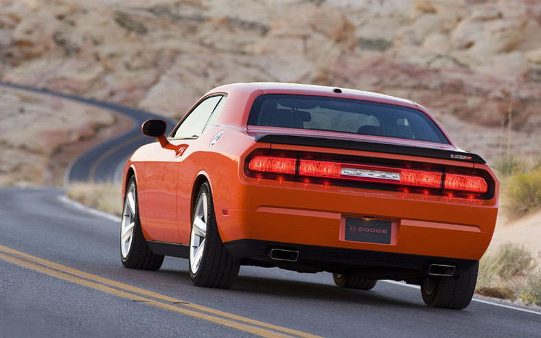 Chicago 2008: Dodge Challenger SRT8 w akcji (video)