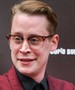Gólyahír! A Reszkessetek betörők egykori gyereksztárja, Macaulay Culkin másodjára is apa lett