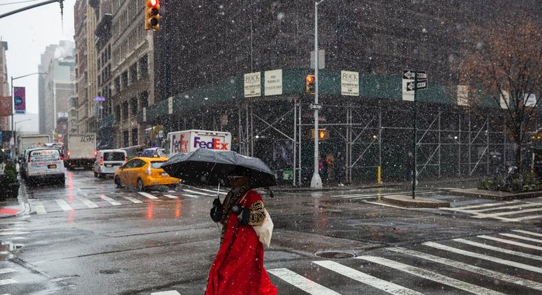 'Sloppy Rush Hour' Ahead as Rain and Snow Pelt Region