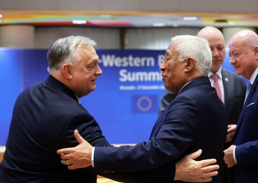 Premijer Mađarske Viktor Orban i predsednik Evropskog saveta Antonio Kosa na samitu EU-Zapadni Balkan u Briselu 17. decembra