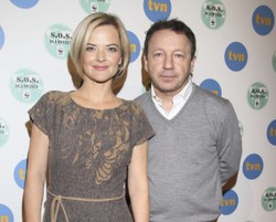 Monika Richardson nie szczędzi Zbigniewowi Zamachowskiemu czułości. W kawiarni!