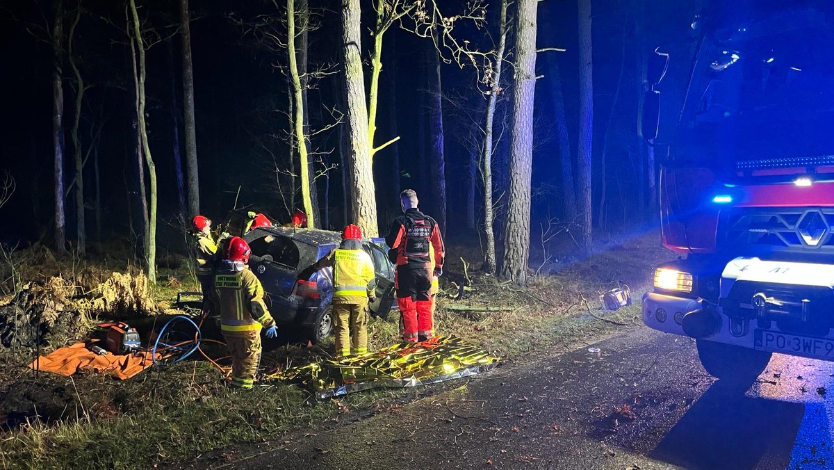 Tragiczny wypadek drogowy. Nie żyje dwóch nastolatków