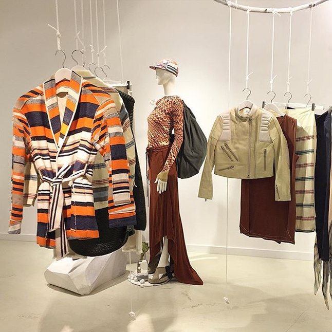 Axente Vanessa köszönti a tavaszt az H&M Studio fotóival