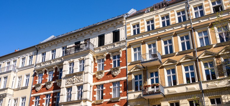 HRE Investments: Dwie średnie pensje wystarczą, by wziąć kredyt na 90 mkw.