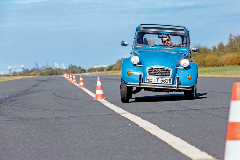 Citroen 2CV - czyli, więcej słońca