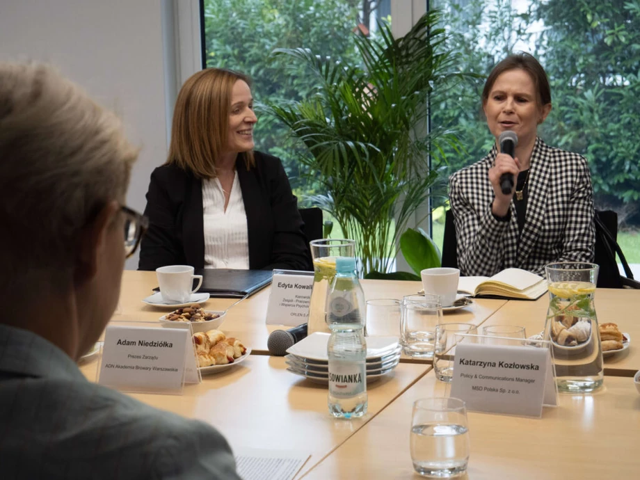 Na zdjęciu (od lewej): Anna Chojnowska i Edyta Kowalkowska z Orlen. (Foto: Kompas ESG)