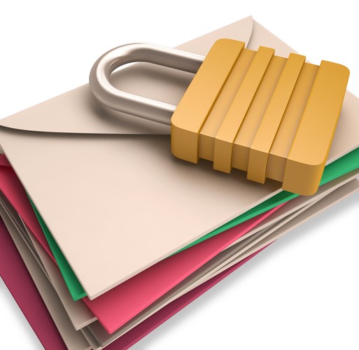 <strong>Zderzenie z rzeczywistością</strong><br /><br />

Od stycznia 2014, kiedy PGP wraz z partnerami przejęła od największego operatora pocztowego w Polsce obsługę przesyłek dla sądów i prokuratur zaczęły się przysłowiowe schody. Prokuratury, sądy a przede wszystkim kancelarie prawne zaczęły skarżyć się na opóźnienia w dostarczaniu przesyłek, brak przesyłek jak i formę ich odbioru w kioskach punktach, ksero czy sklepach z żywnością dla psów. Powstały pytania o bezpieczeństwo danych osobowych w takich punktach. Z wokand zaczęły spadać rozprawy. Prawnicy informowali o totalnym chaosie związanym z przesyłkami sądowymi. Sprawą zainteresował się regulator rynku, Urząd Komunikacji Elektronicznej, zapowiadając kontrolę. <br /><br />