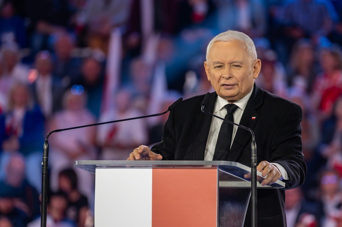 Kaczyński bez rywali, ale w tle wrze. Morawiecki, Błaszczak i Czarnek szykują się do sukcesji.