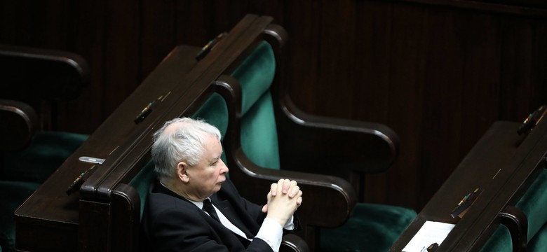 Socjaliści: PiS gra w niebezpieczną i cyniczną grę. Legutko: PE patologizuje się