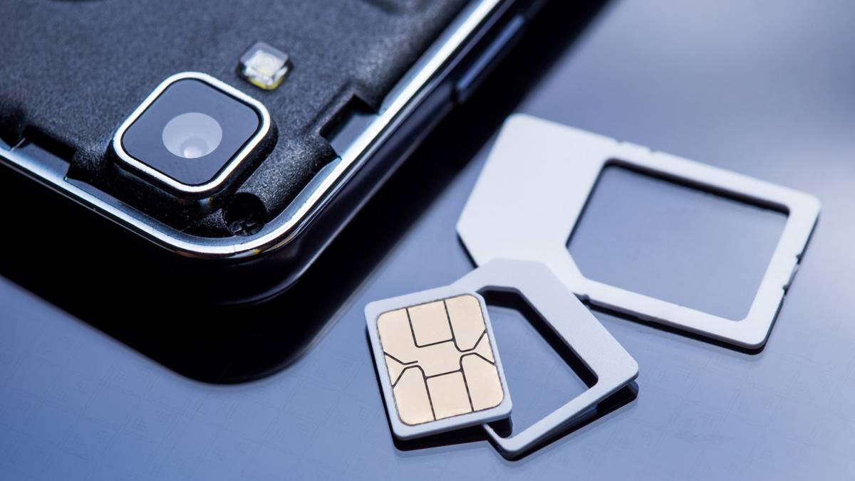 Wymiana karty SIM w smartfonie