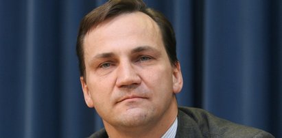 Sikorski o aferze: Komórka nowotworowa usunięta, mój skalpel ostry