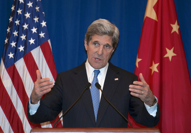 Kerry ostrzega Kim Dzong Una. "Odpalenie rakiet to ogromny błąd"