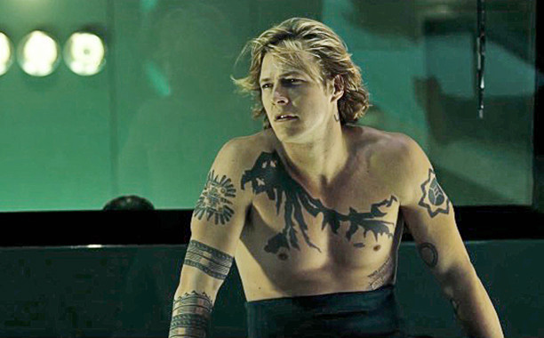 Luke Bracey w filmie "Point Break - na fali"