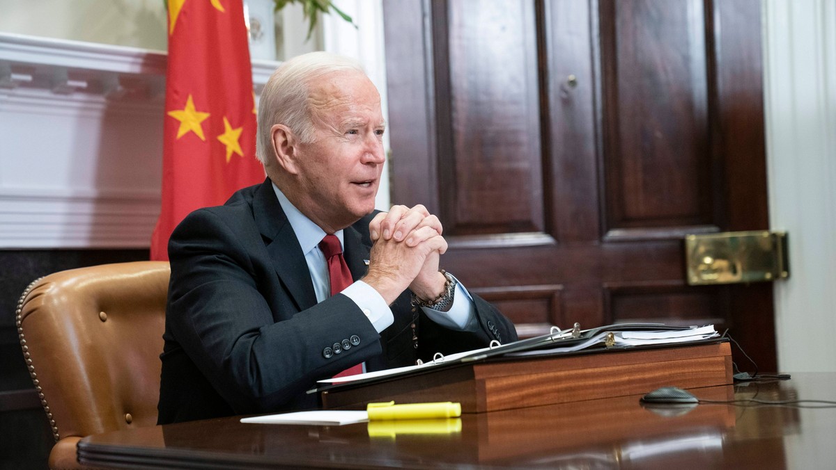 Prezydent USA Joe Biden ma w piątek rozmawiać z prezydentem Chin Xi Jinpingiem – po raz pierwszy od czasu inwazji Rosji na Ukrainę.