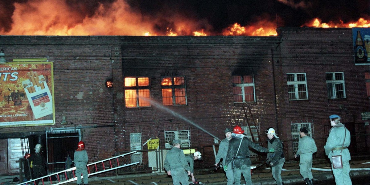 Tragiczne sceny w Gdańsku. 25 lat temu spłonęła hala Stoczni Gdańskiej