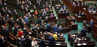 Sejm przyjął ustawę o pomocy uchodźcom z Ukrainy. Bez zapisów o bezkarności