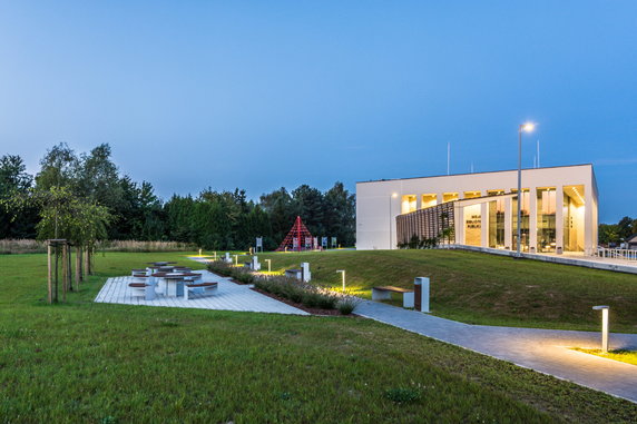 Biblioteka w Czechowicach-Dziedzicach. To prawdziwa świątynia książek!