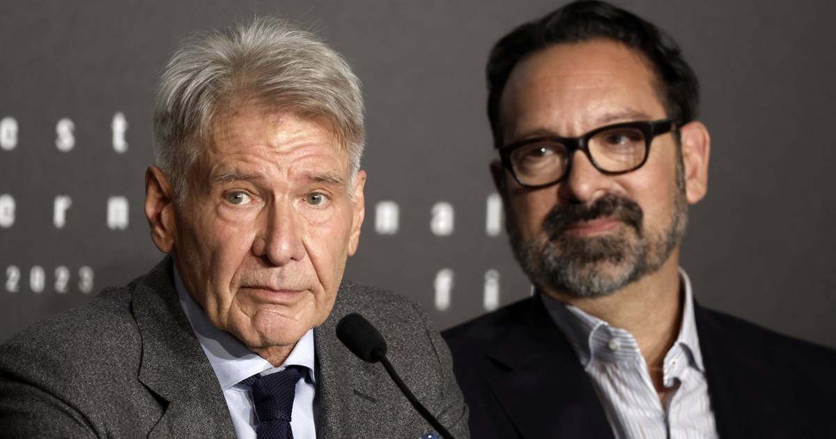 A 80 éves Harrison Ford majdnem lefordult a székről, amikor „leszexizte” egy újságíró