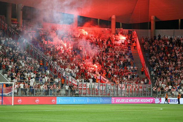 Kibice reprezentacji Polski na stadionie w Osijeku