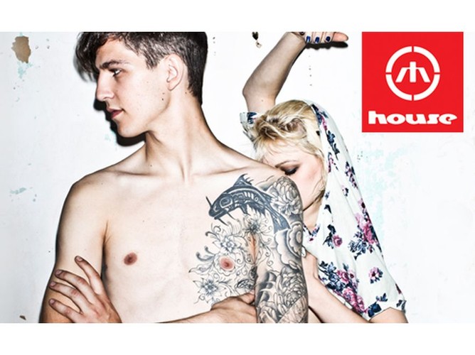 Kwiaty, romantyzm i vintage. Jesienne trendy w linii Cool in Khaki od House