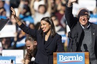 Lewoskrzydłowi Demokratów: Kongresmenka Alexandria Ocasio-Cortez i senator Bernie Sanders 