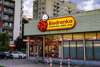 Które Biedronki będą czynne całą dobę? Mamy pełną listę