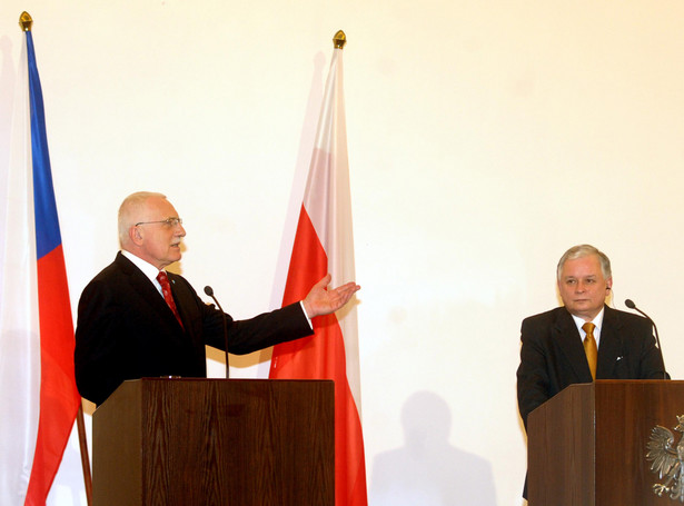Prezydent Czech: popieram Kaczyńskiego