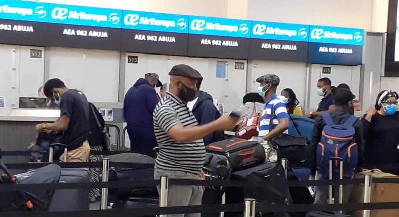 327 Nigerians depart London for Abuja. (National Accord)