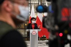 Spotkanie opozycji z PiS pokazało covidową niemoc. "Rząd abdykował"