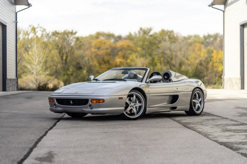 Ferrari F355 Spider Shaquille'a O'Neala