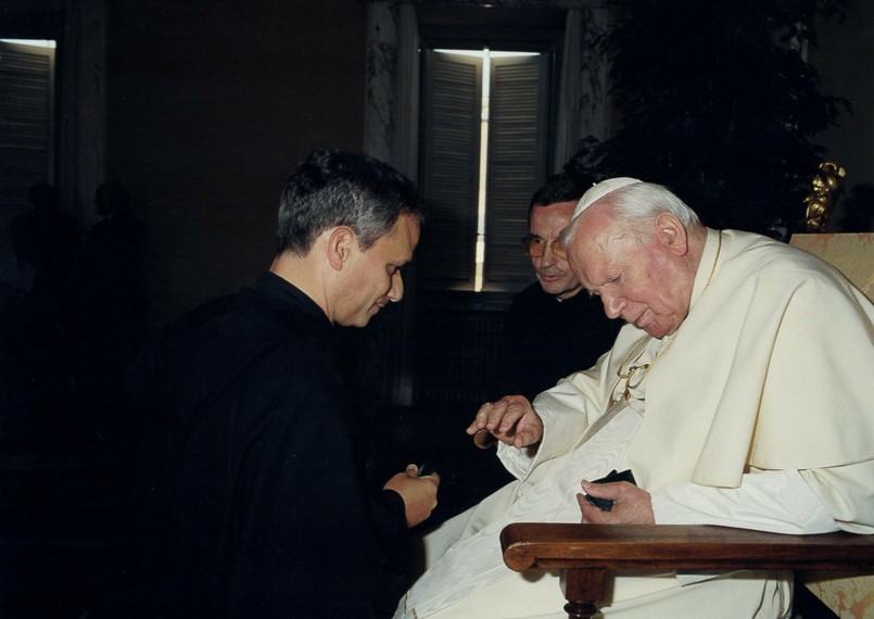 Jan Paweł II i wielebny Robert Prevost