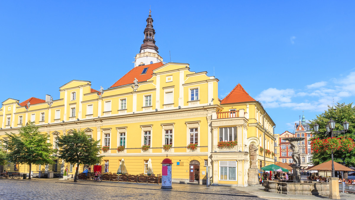 Świdnica: CBA zarzuca niewłaściwy nadzór nad przebudową stadionu