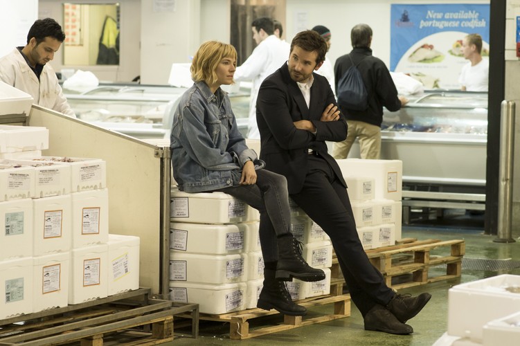 Bradley Cooper i Sienna Miller w filmie 'Ugotowany'
