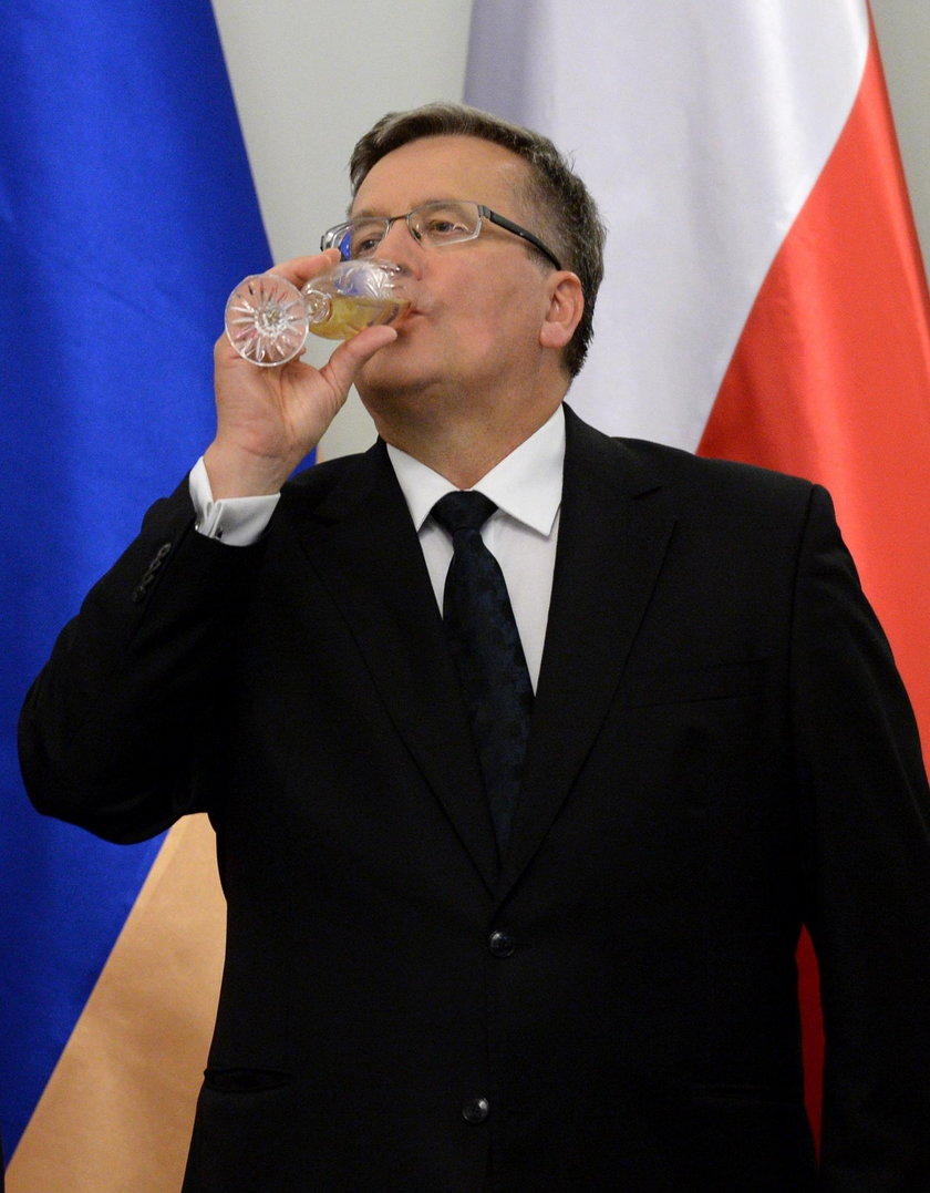 Andrzej Duda wydaje znacznie mniej na alkohol niż Bronisław Komorowski