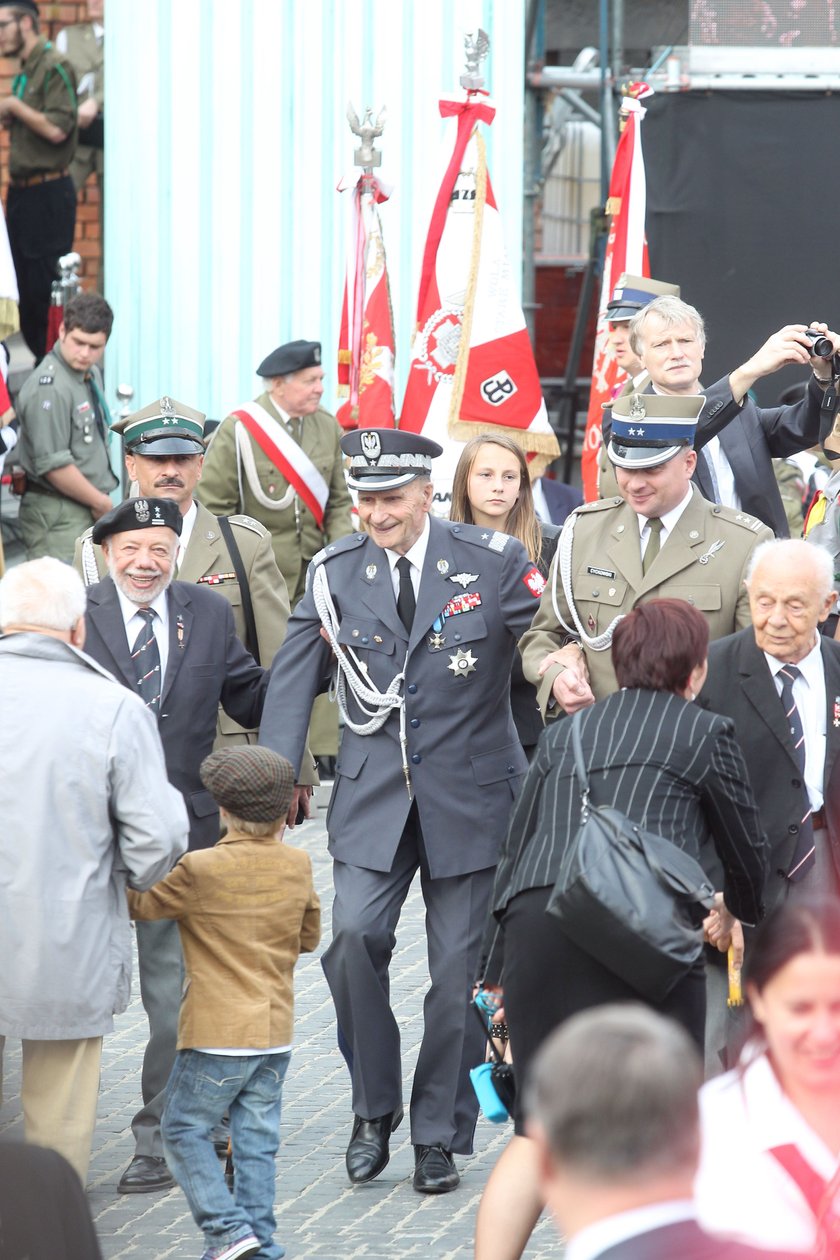 Trwają piątkowe obchody 71 rocznicy wybuchu Powstania Warszawskiego