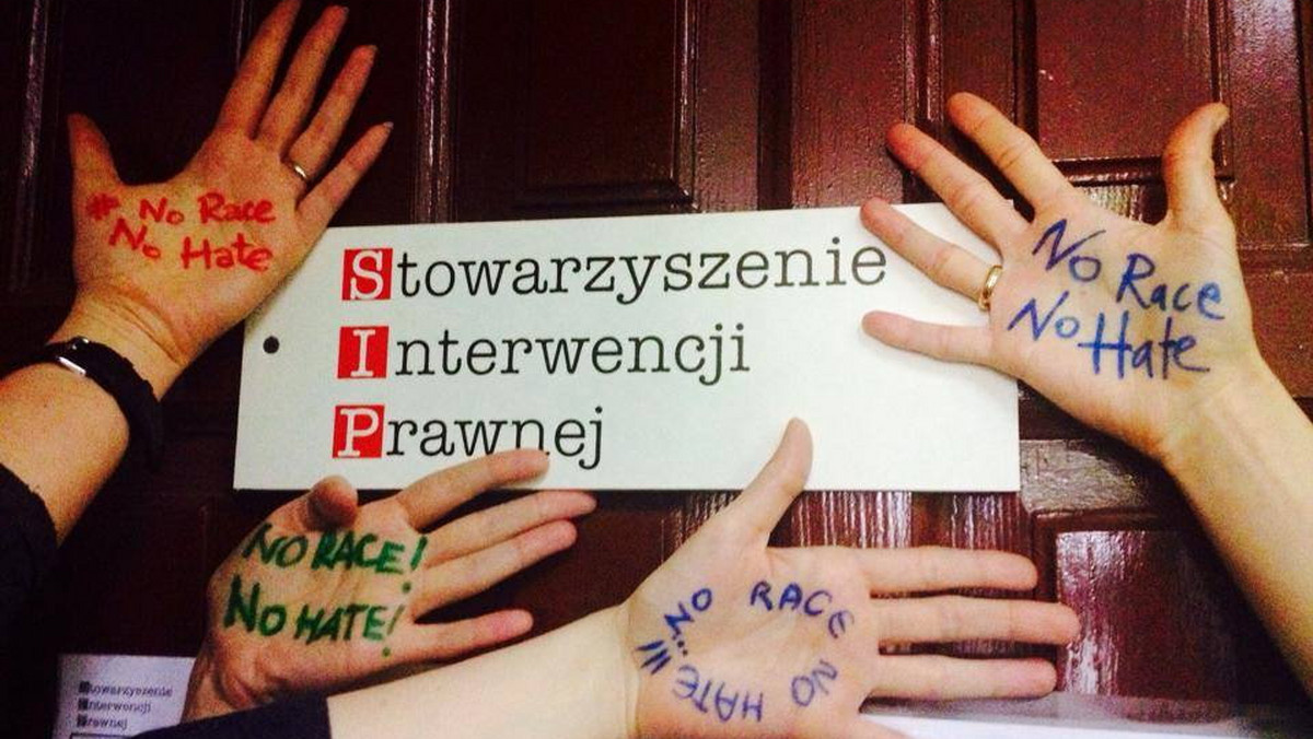 Stowarzyszenia Interwencji Prawnej to organizacja, której misją jest zapewnienie spójności społecznej poprzez działanie na rzecz równości wszystkich ludzi wobec prawa. W ramach swoich działań prowadzi poradnictwo prawne oraz dąży do reprezentowania swoich klientów przed organami państwowymi. Prowadzi też aktywności, które mają na celu wprowadzenie zmian systemowych w prawie i polityce społecznej.