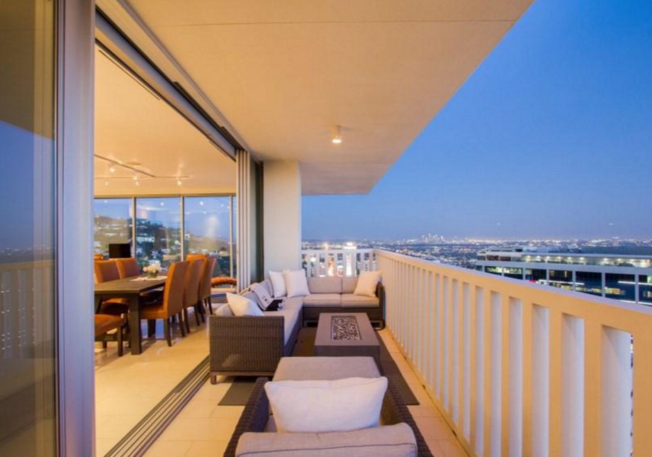 There's plenty of outdoor living space for warm California nights.